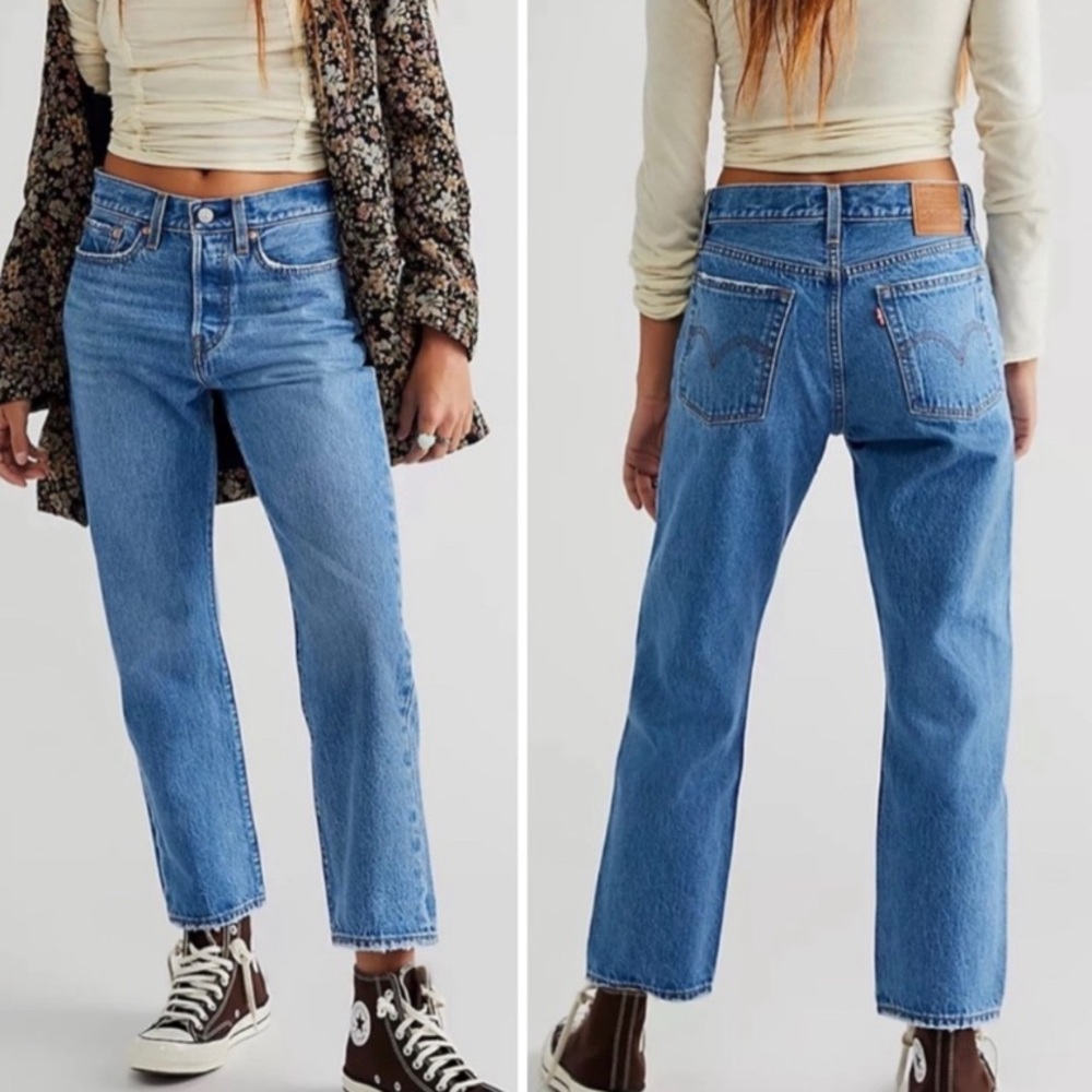 Levi’s Wedgie Straight Leg Jeans size 26